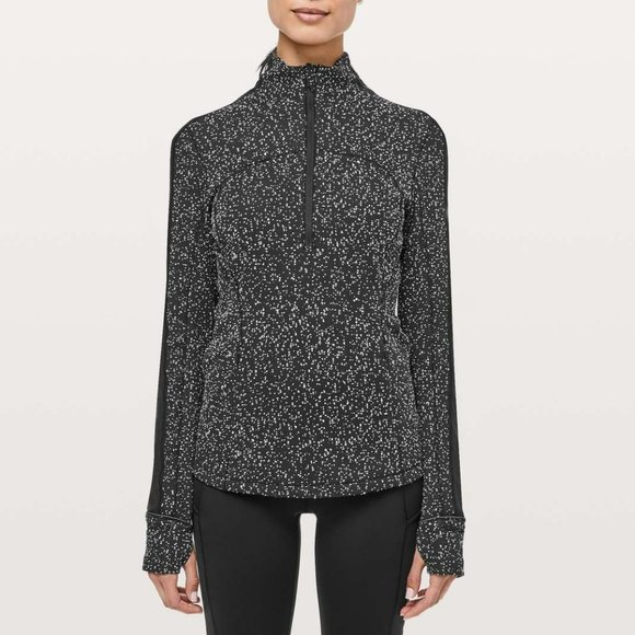 lululemon athletica Tops - Lululemon Run Briskly 1/2 Zip Top Jacquard Black White Thumbholes #W3BVAS size 4